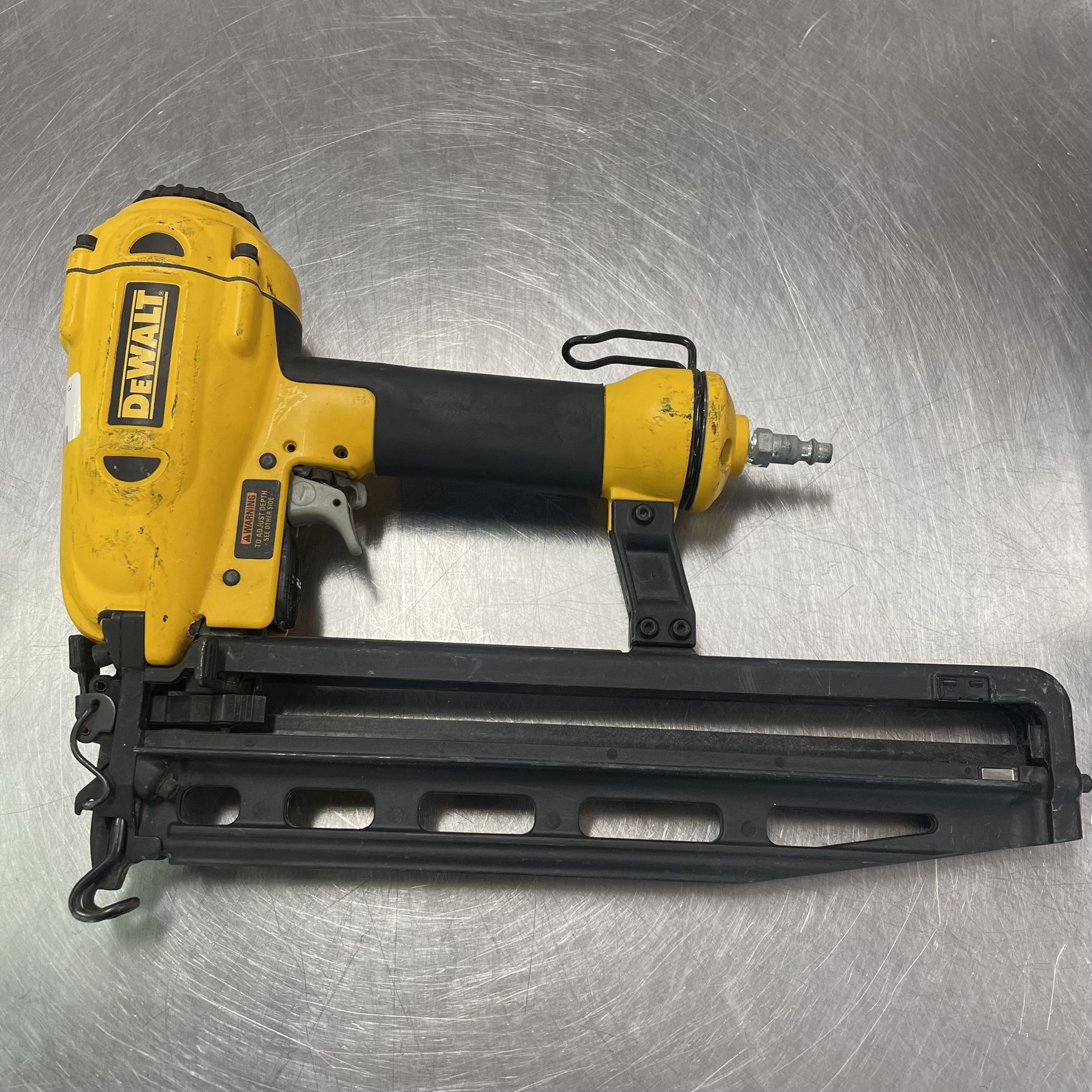 Dewalt Finish Nailer 196574/11