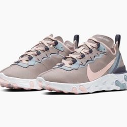Nike Women Shoes Size 7.5