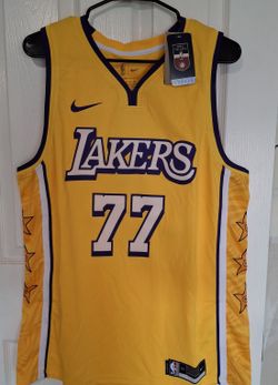 Luca Doncic Gold Lakers Jersey Size XL/52 NWT