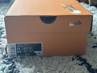 BLAZER MID '77 - W (size 10) M (size 8.5)