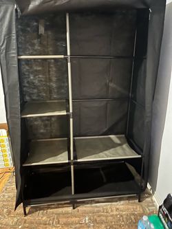Portable closet