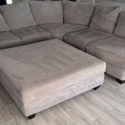 Gray Sectional Sofa With Extra Large Ottoman