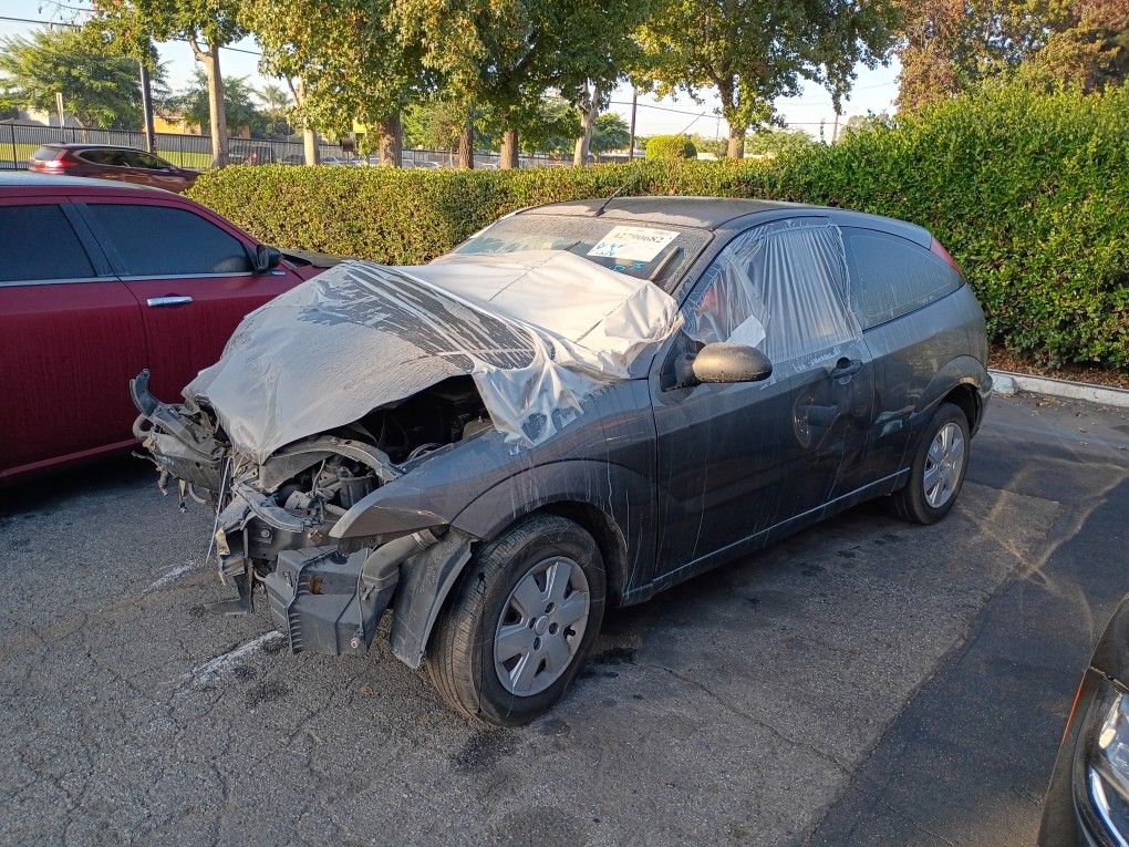 07 Ford Focus Parts