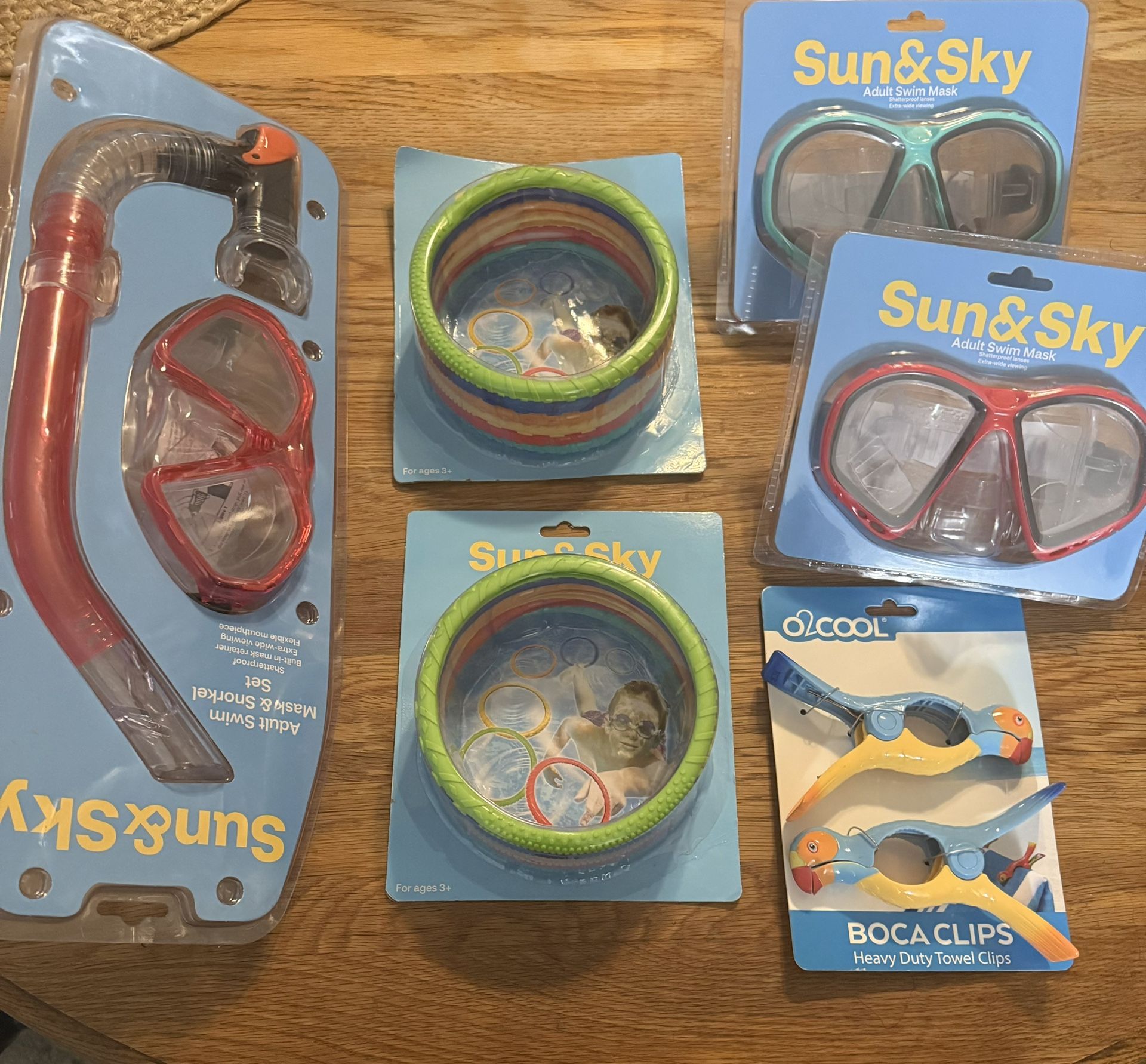 Swimming pool accessories
