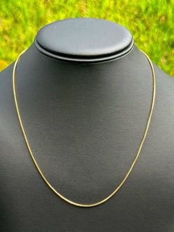 Jewelry 18k solid Yellow Gold Round Box Chain necklace 23.5” 6.10 grams 2.00mm