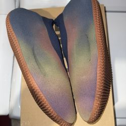 Men’s Yeezy Knit Runner Size 12.5