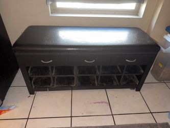 Shoe bench