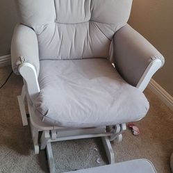 Rocking Chair With Ottoman 