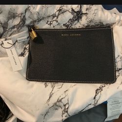 Michael Kors Pouch With Lock 
