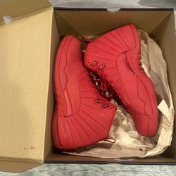 Air Jordan 12 Gymred/red Size 12 pads Like New 