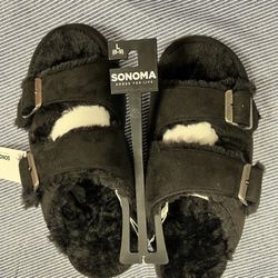NWT Sandals 
