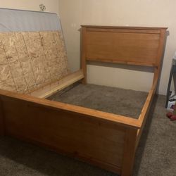 Queen Bed And Box Spring 