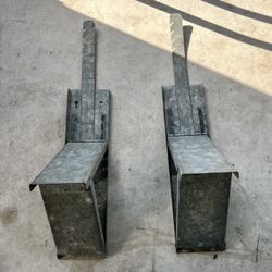 Roof Brackets 