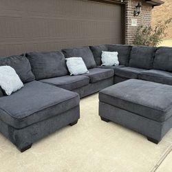 Beautiful Grey Sectional Sofa Set With Matching Pillows 