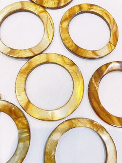 Mother Of Pearl Large Ring Beads 