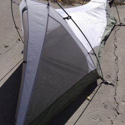 Sierra.  Designs. Lite Year Tent