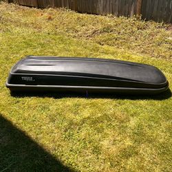 Thule Mountaineer Rooftop Cargo Carrier