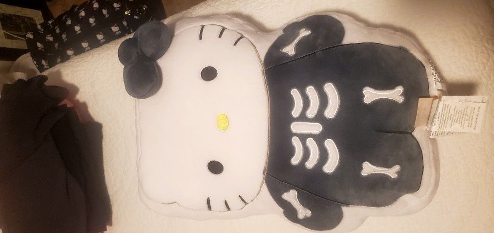 Hello Kitty Pillow