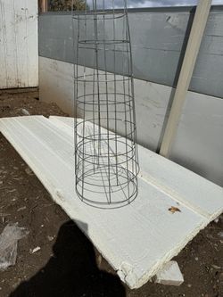Tomato Cages