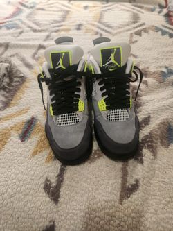 Jordan 4 Neon 95 10.5 Worn A Few Times