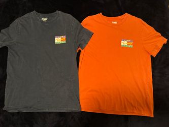Tommy Hilfiger Tee (Size Large)