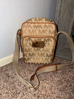 Michael Kors brown purse