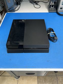 PlayStation 4 500GB Console W/ Power Cable