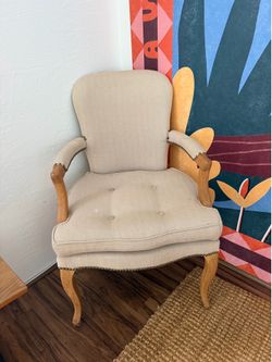 Dining chair