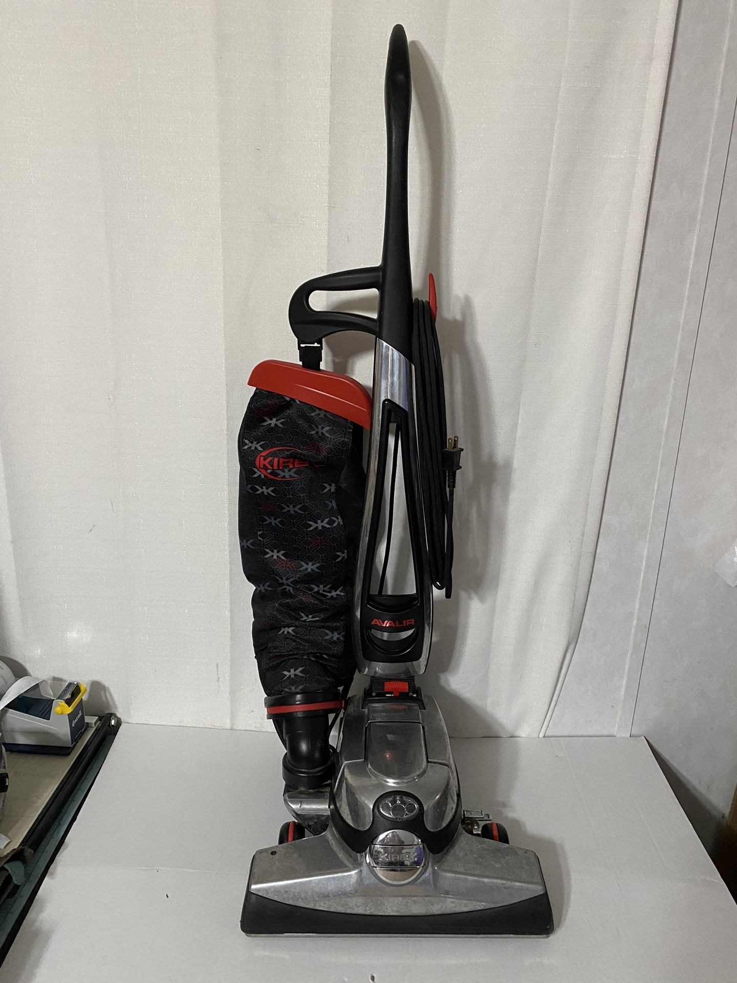 Kirby Avalir G10D Upright Vacuum Cleaner ONLY - Tested & Works