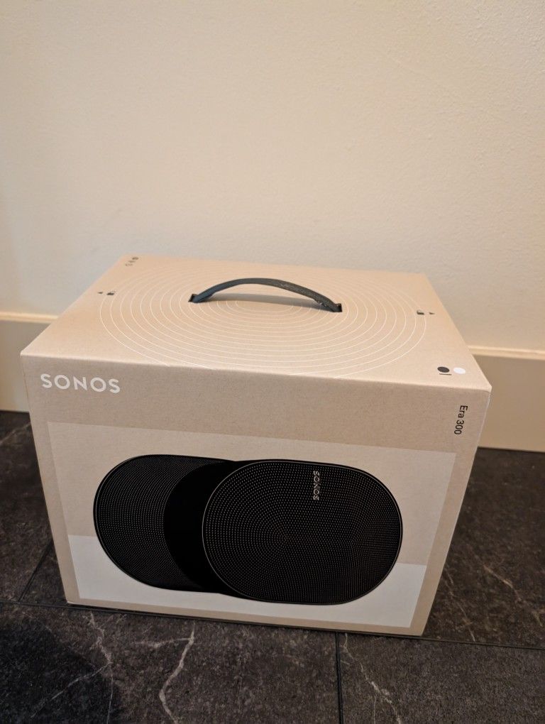 Sonos Era 300 (Like New)