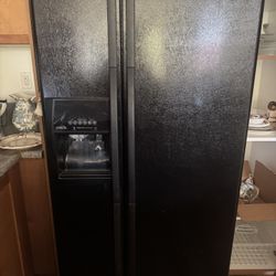 Refridgerator