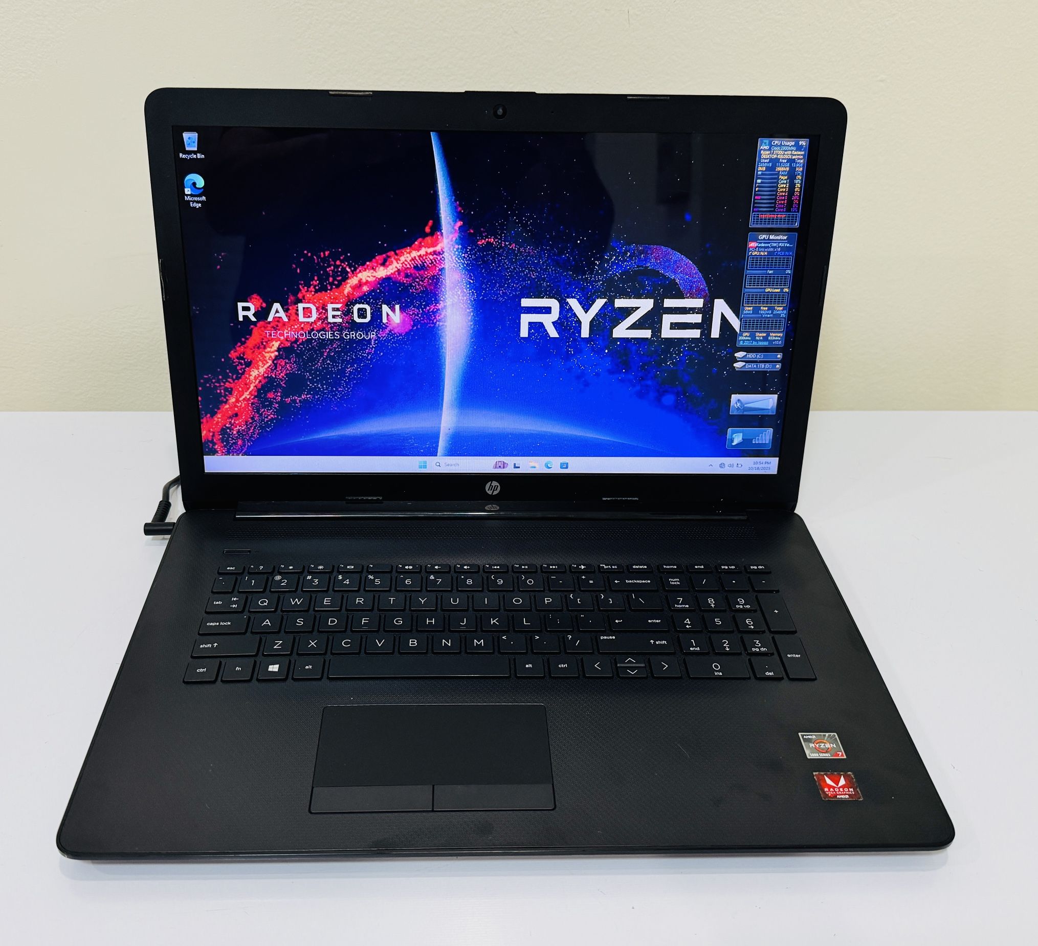 NEW HP Gaming LAPTOP 8 Core Ryzen 7 @2,3GHz. GPU RADEON VEGA 2G.16G DDR4, 512 G M2 NVme /1T HDD. 17” Screen, WIFI, Bluetooth, USB3, Camera, Win11 Pro