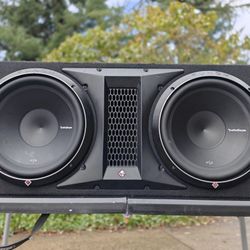 Rockford Fosgate P2 12s In Rockford Ported Box