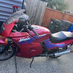 1995 Kawaski Ninja