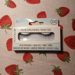 False Eyelashes 