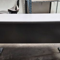 Heavy-Duty Office / Work Desk – Metal Frame