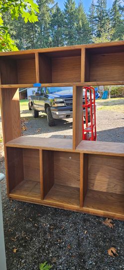 Entertainment center