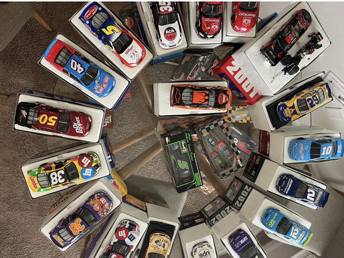 1:24 Scale Stock Cars