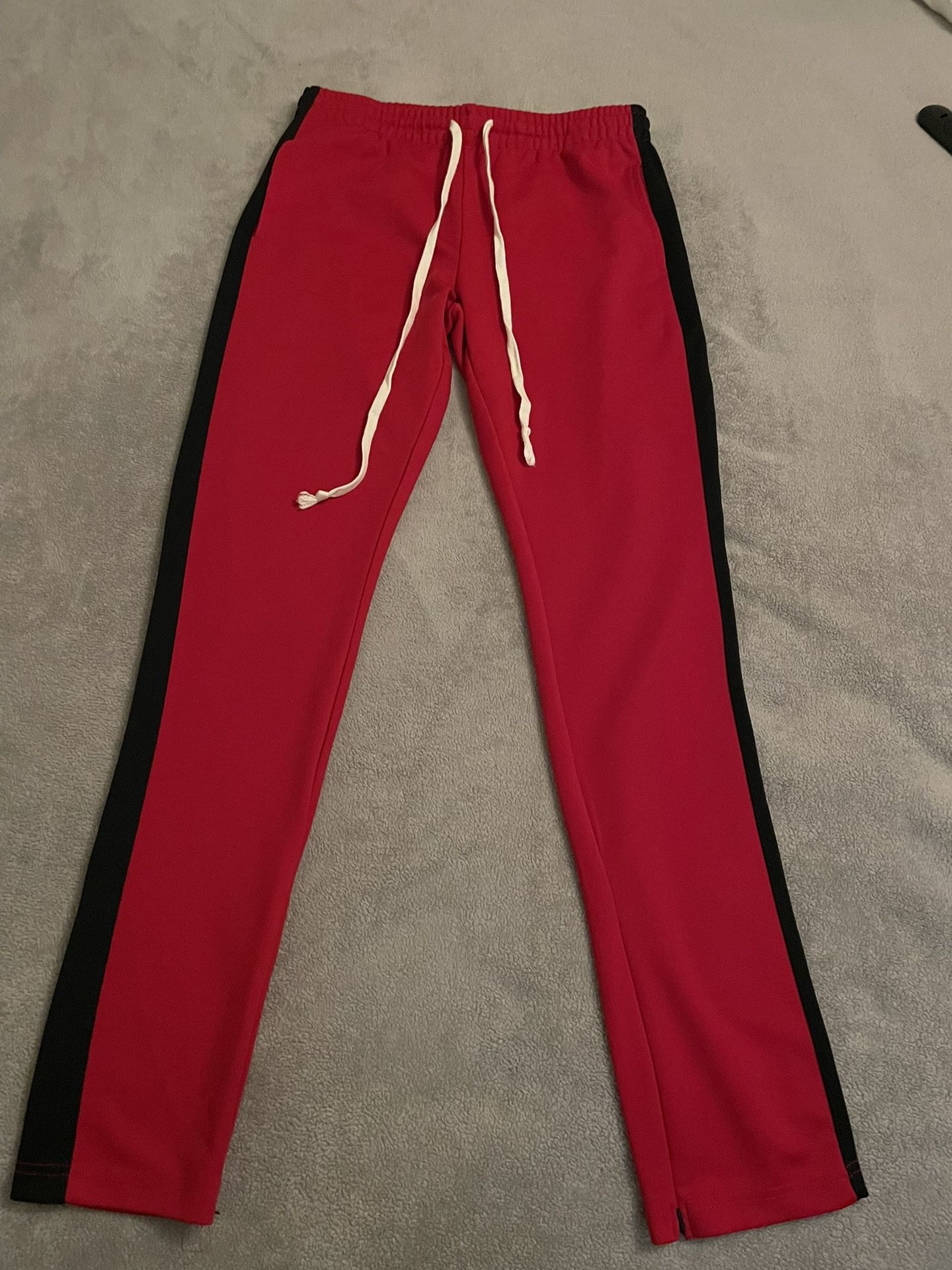 Eptm sweats with zipper at bottom