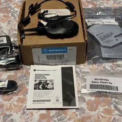 NEW MOTOROLA WIRELESS ACCY KIT, STD PAIR, 12" CABLE NNTN8125C