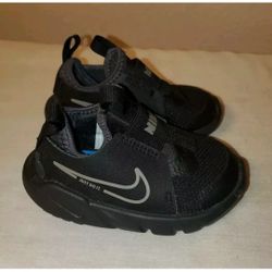 Nike Flex Runner 2 Black/Flat Pewter-Anthracite Toddler Size 3c