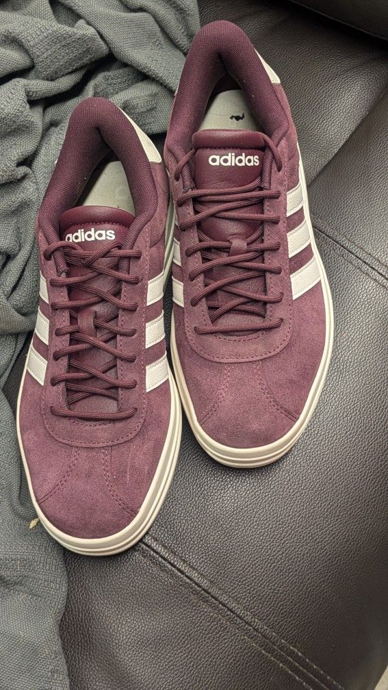👟 Adidas Gazelle Bold Platform Sneakers – Burgundy Suede (Like New!)
