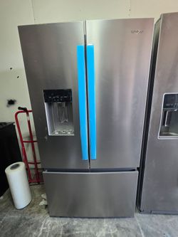REFRIGERATOR WHIRLPOOL FRENCH DOOR STAINLESS STEEL COUNTER DEPTH BRAND  NEW  SCRATCH AND DENTS