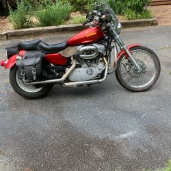 2007/// 883 Harley Davison 