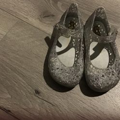 Mini Melissa’s toddler girl shoes size 6