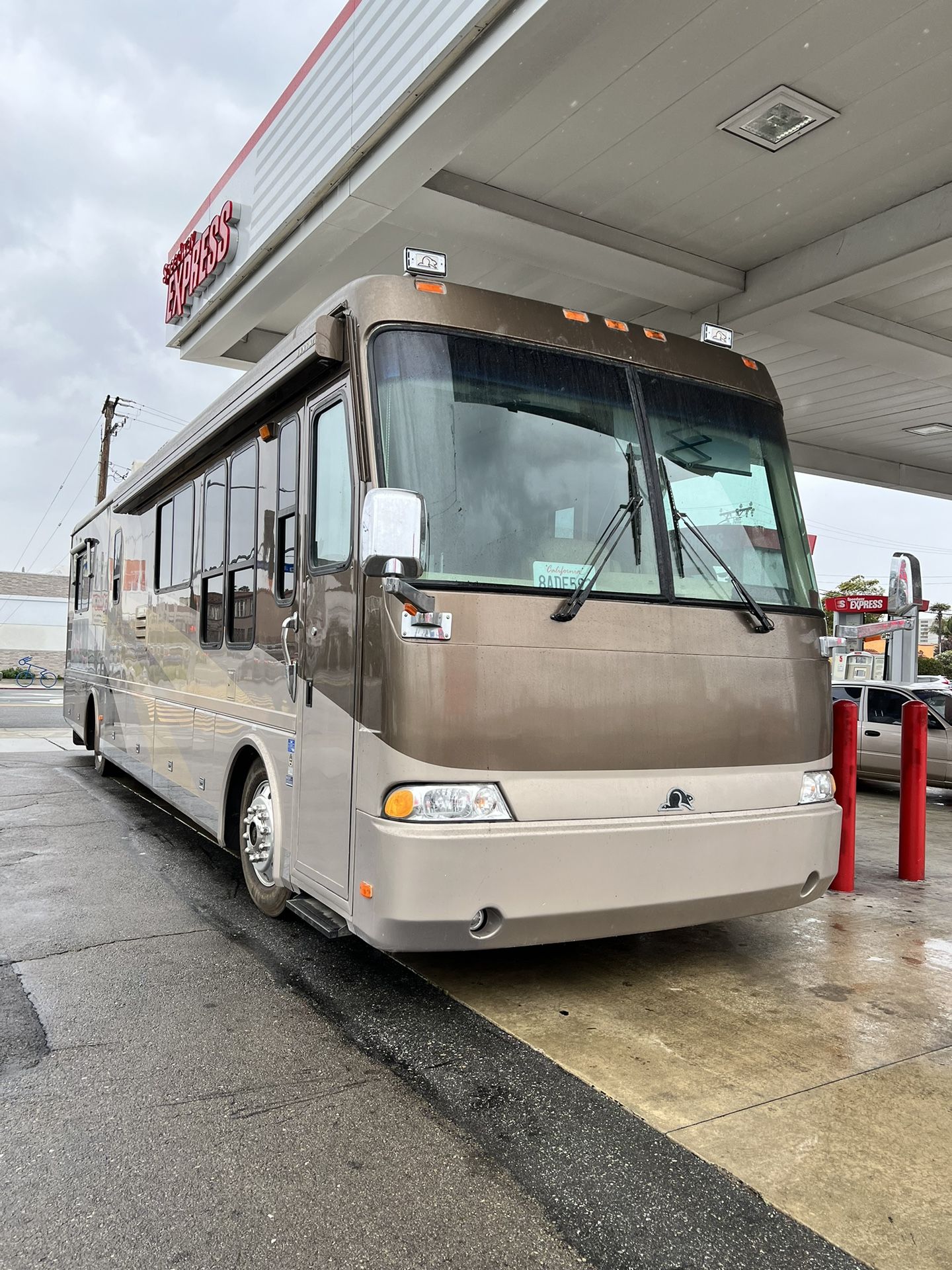 2002 Beaver Rv 2002 Beaver Patriot Thunder 455 for Sale in Long Beach, CA - OfferUp