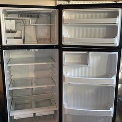 GE Refrigerator