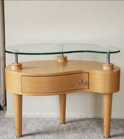 SIDE /END TABLE