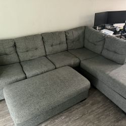 Couch With Pull Out Bed And Ottoman