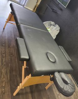 Massages And Brazilian Waxes ! Masajes I Depilaciones Con Cera Caliente